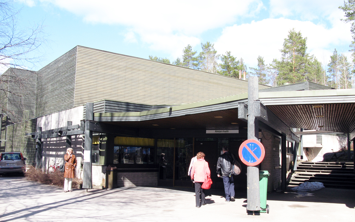 helluntaiher-tys-100-vuotta-suomen-helluntaikansa-ry